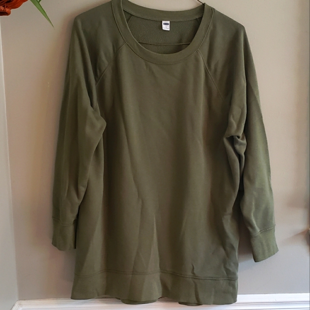 Long Crewneck Sweatshirt